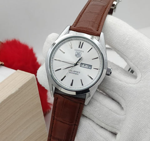 Carrera Calibre 5 – Luxury Men’s Leather Strap Watch